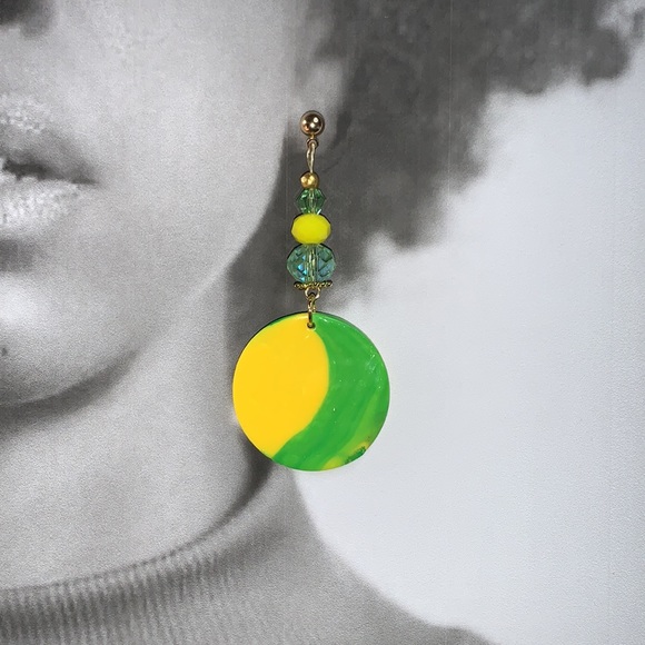 Oregon Ducks Themed Football Team Handcrafted Earrings - Picture 3 of 9